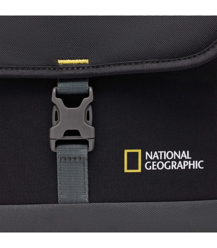 کیف شانه‌آویز نشنال جئوگرافیک مدل NG E2 2370 - اندازه مدیوم رنگ مشکی