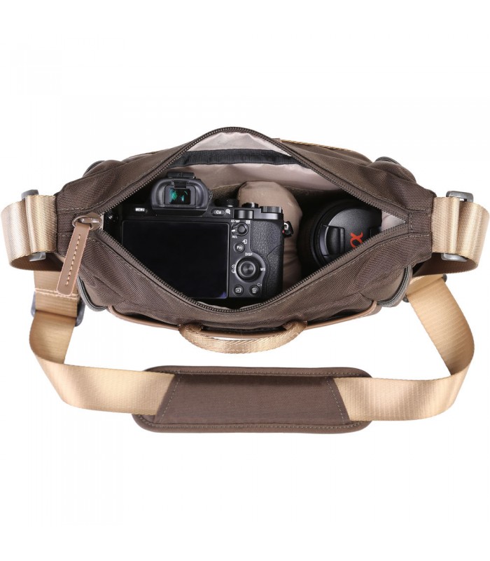 کیف شانه‌آویز دوربین ونگارد مدل Vanguard VEO GO 21M رنگ خاکی