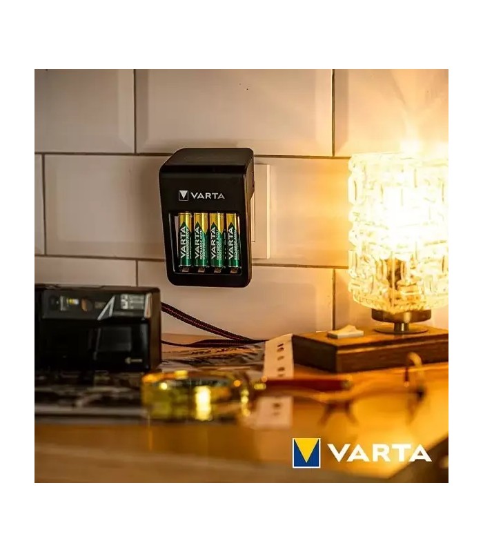 شارژر باتری وارتا مدل Varta LCD Plug Plus