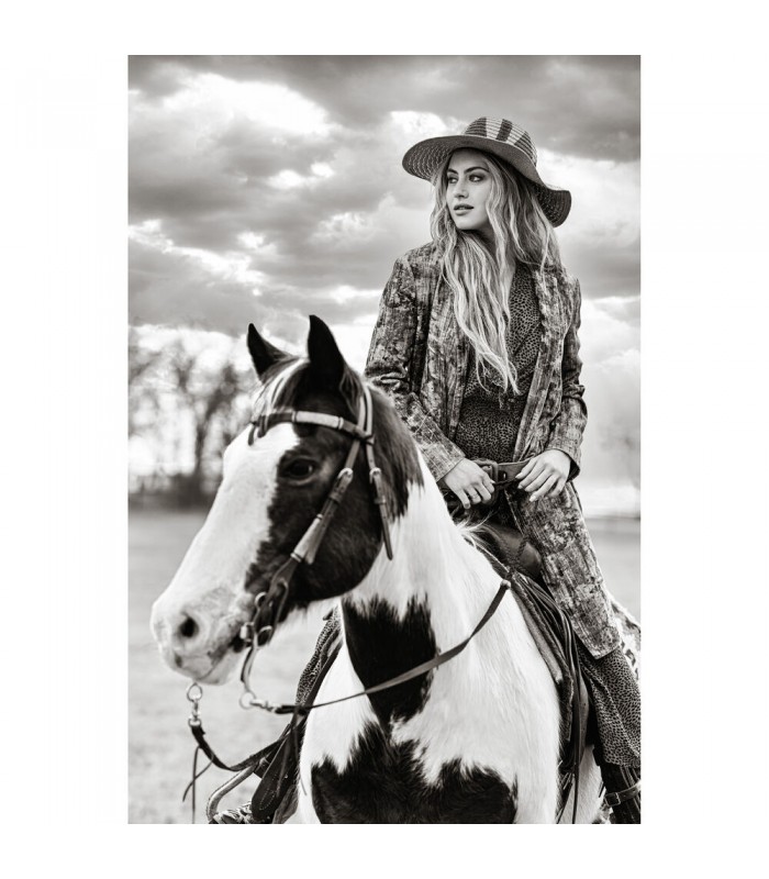 دوربین عکاسی بدون آینه نیکون مدل Nikon Z8