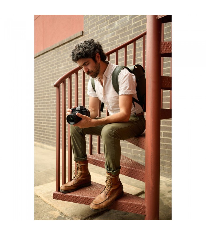 دوربین بدون آینه نیکون مدل Nikon Zf به همراه لنز ۷۰-۲۴ میلی‌متری f/4