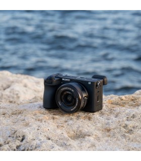 قیمت دوربین بدون آینه سونی مدل Sony a6700 همراه با لنز ۱۸-۱۳۵ میلی‌متری