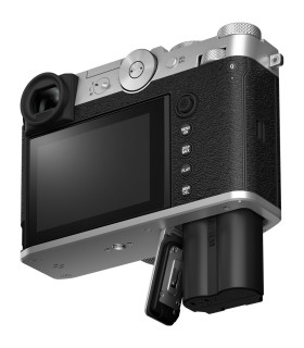قیمت دوربین دیجیتال فوجی‌فیلم مدل FUJIFILM GFX100RF  رنگ نقره‌ای