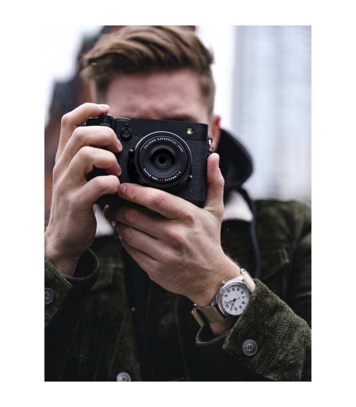 دوربین دیجیتال فوجی‌فیلم مدل FUJIFILM GFX100RF - رنگ مشکی