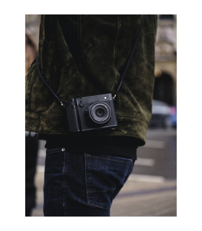 دوربین دیجیتال فوجی‌فیلم مدل FUJIFILM GFX100RF - رنگ مشکی