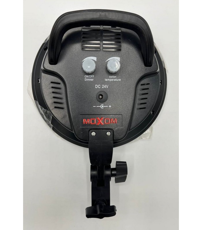 نور ثابت موکسوم