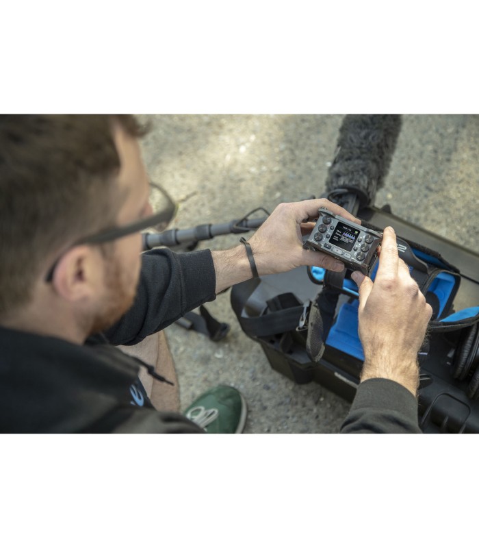 رکوردر زوم مدل Zoom F6 6-Input / 14-Track Multitrack Field