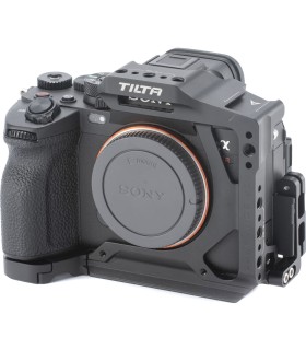 هالف کیج دوربین تیلتا مدل Tilta Half Camera Cage - سازگار با Sony a7R V