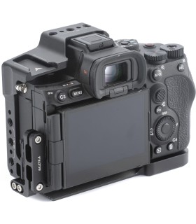 هالف کیج دوربین تیلتا مدل Tilta Half Camera Cage - سازگار با Sony a7R V