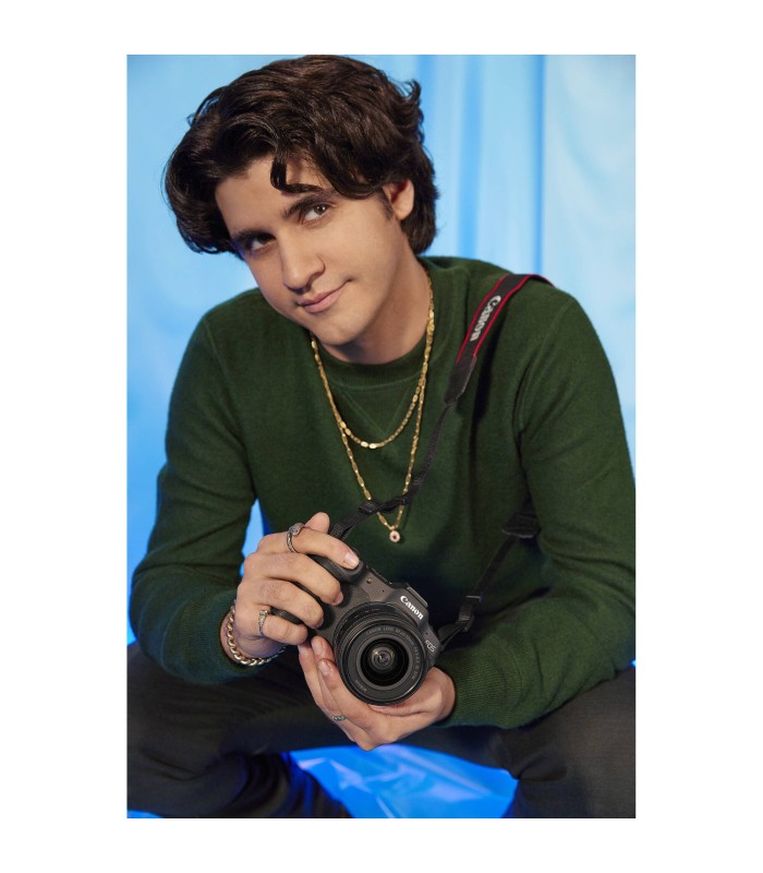 دوربین دیجیتال بدون آینه کانن مدل Canon EOS R8