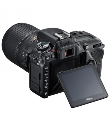 Nikon D7500 DSLR Camera + 18-140mm VR