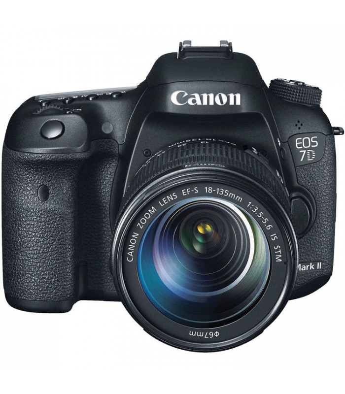 Canon EOS 7D Mark II + 18-135 STM