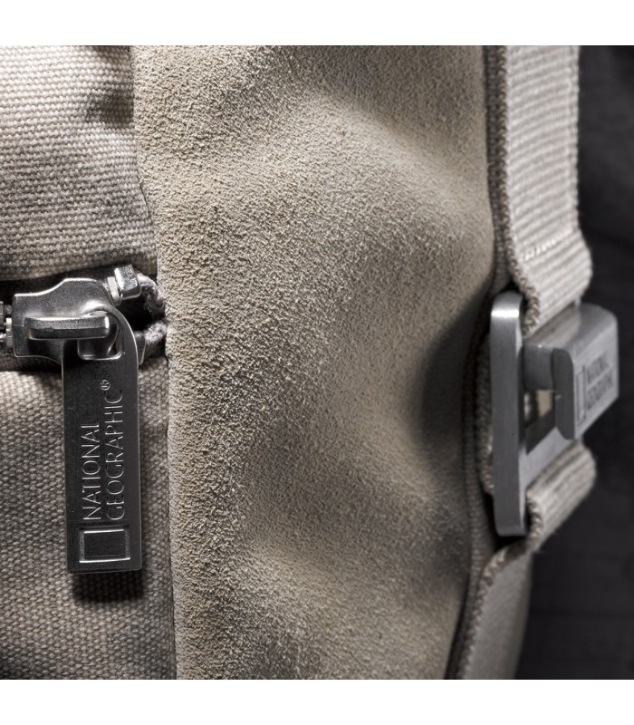 NG P2030 Slim Shoulder Bag For mirrorles camera & IPAD