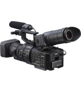 Sony NEX-FS700R Super 35 Camcorder with 18-200mm f/3.5-6.3 PZ OSS Lens