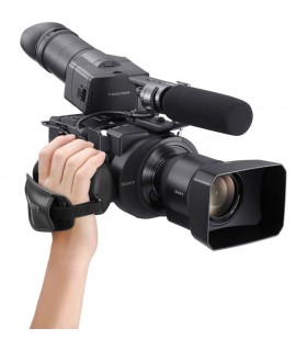 Sony NEX-FS700R Super 35 Camcorder with 18-200mm f/3.5-6.3 PZ OSS Lens