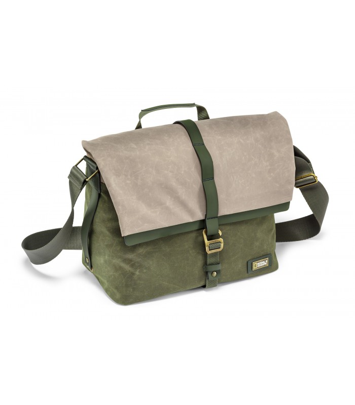 National Geographic RF 2450 Rain Forest camera messenger M