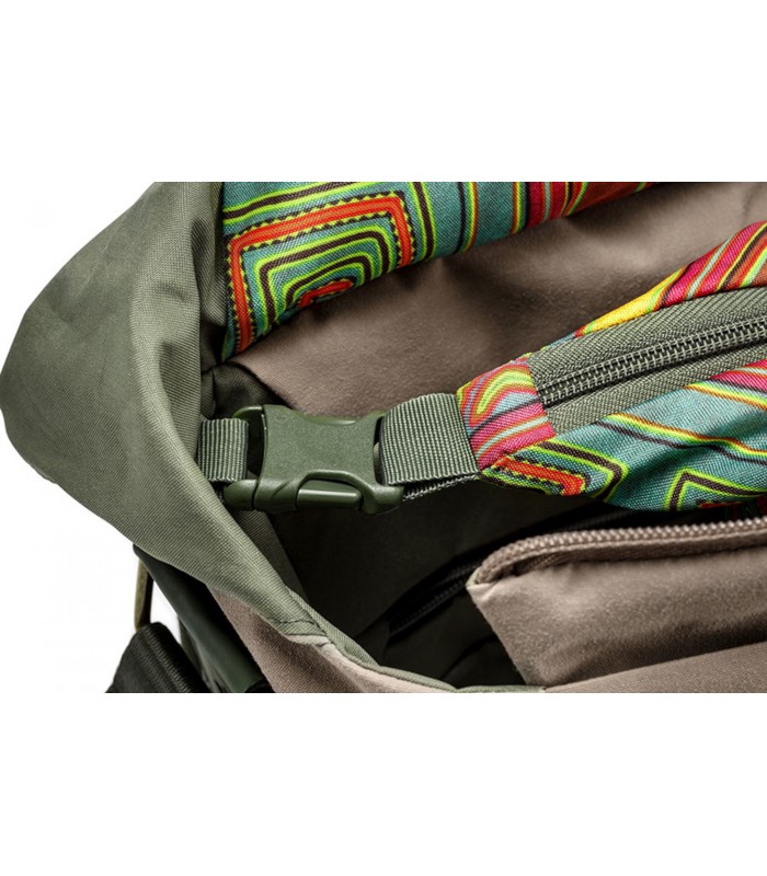 National Geographic RF 2450 Rain Forest camera messenger M