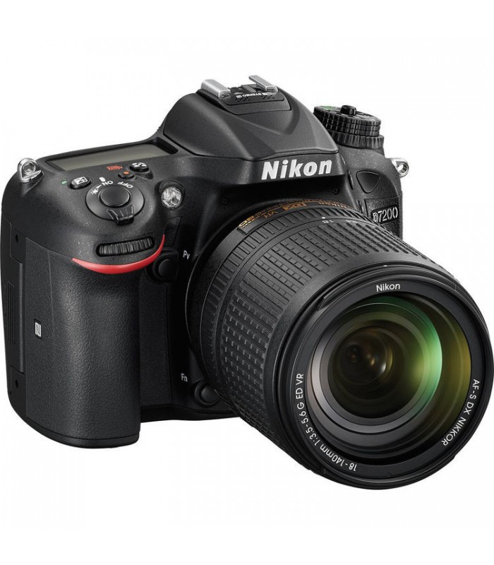 Nikon D7200 + 18-140 VR