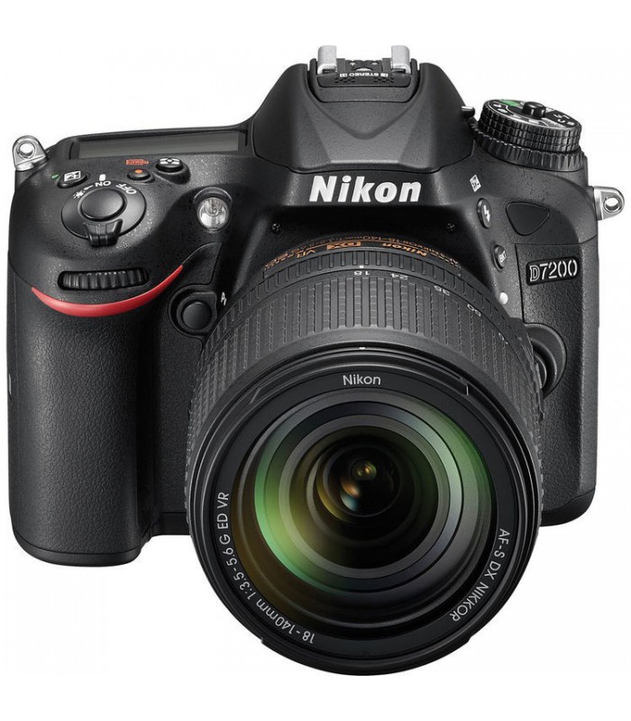 Nikon D7200 + 18-140 VR