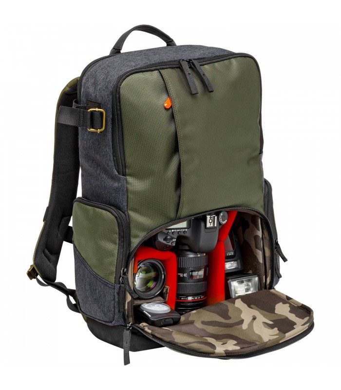 Manfrotto Street Camera and Laptop Backpack for DSLRCSC