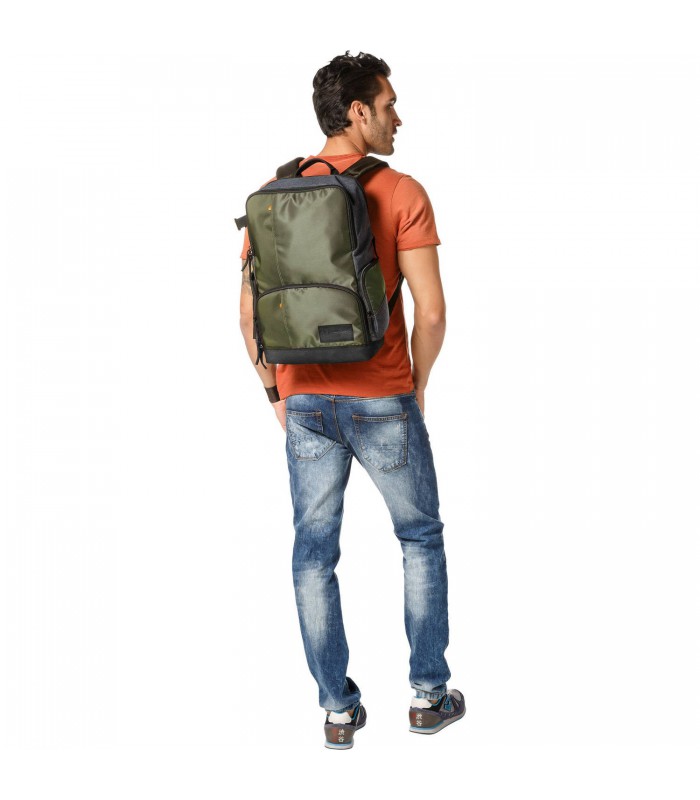 Manfrotto Street Camera and Laptop Backpack for DSLR-CSC