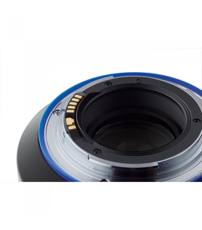 لنز زایس مدل Milvus 135mm f/2 ZE مخصوص دوربین‌های کانن