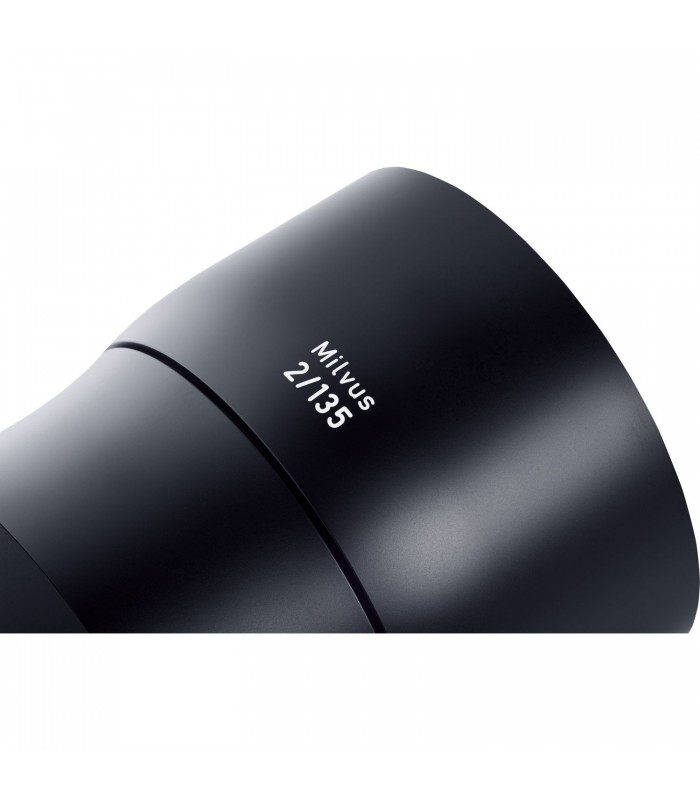 لنز زایس مدل Milvus 135mm f/2 ZE مانت F نیکون