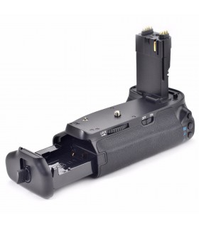 باتری گریپ Meike مدل MK-70D