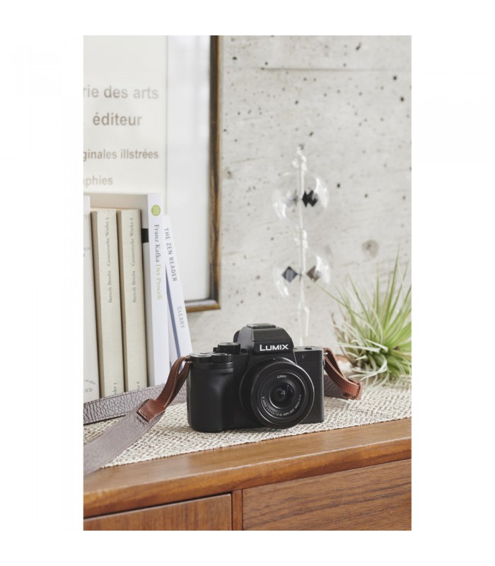 دوربین بدون آینه پاناسونیک مدل Lumix DC-G100 با لنز ۳۲-۱۲ میلیمتر