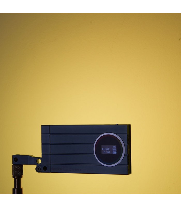 نور LED رو دوربینی گودوکس مدل Godox RGB Mini Creative M1