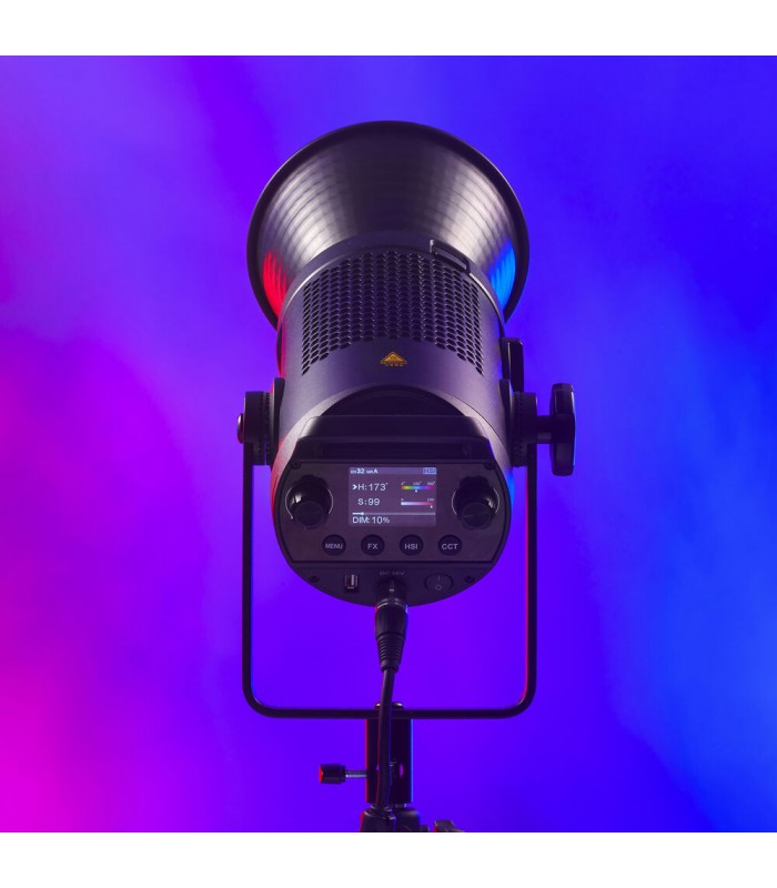 نور LED با قابلیت زوم گودوکس مدل Godox SZ150R