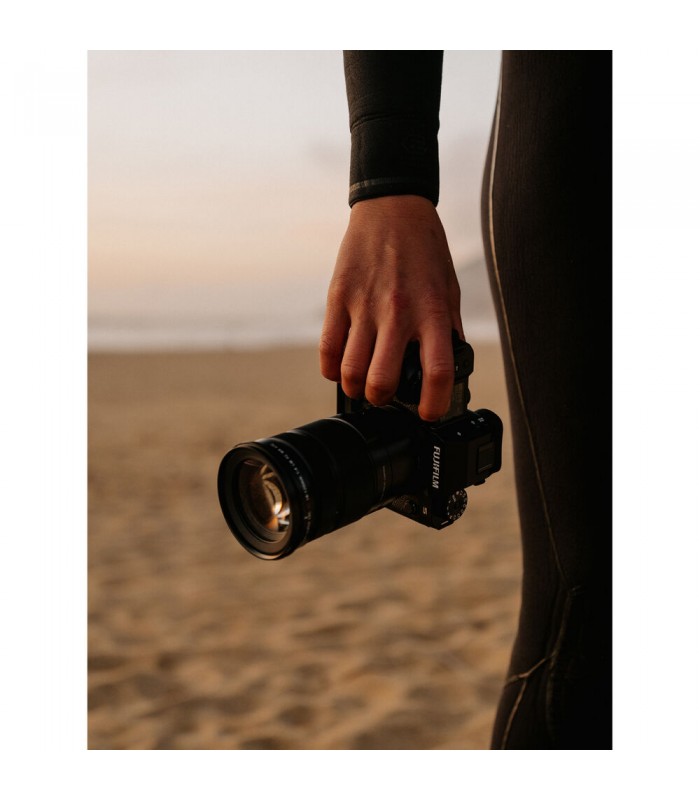 لنز فوجی‌فیلم مدل FUJIFILM XF 18-120mm f/4 R LM PZ WR