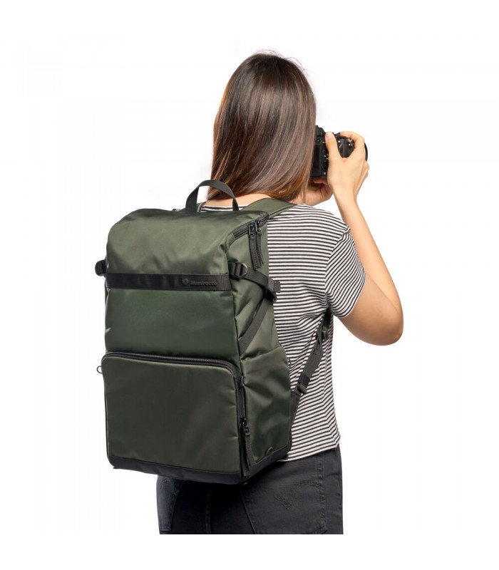 کوله‌پشتی دوربین مانفروتو مدل 12L Street Slim - MB MS2-BP