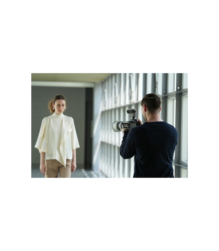 دوربین بدون آینه سونی a7R V - بدنه