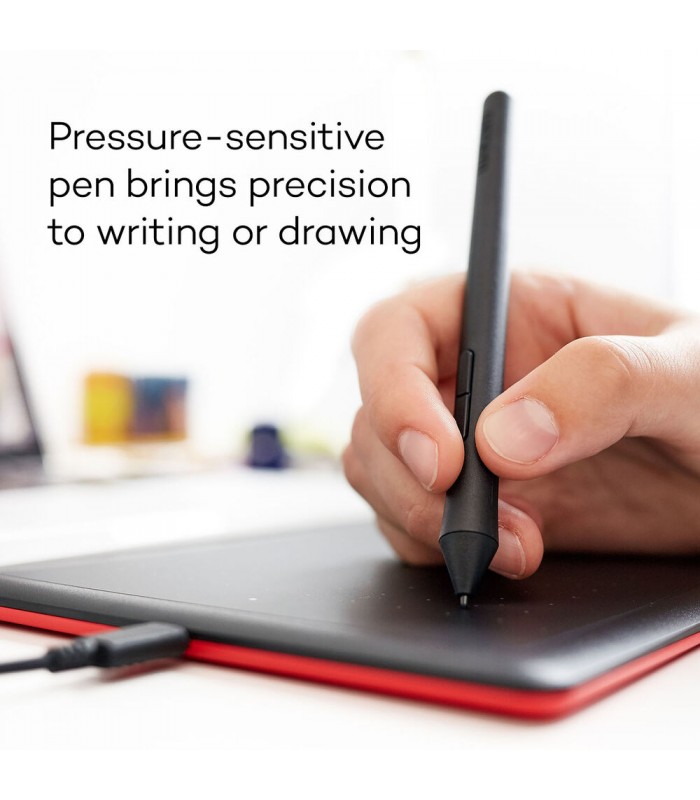 قلم نوری Wacom مدل One - CTL-672-N - Medium - رنگ مشکی