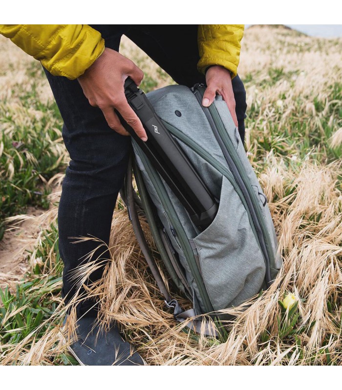 سه‌پایه فیبر کربنی پیک دیزاین مدل Peak Design Travel Tripod - TT-CB-5-150-CF-1