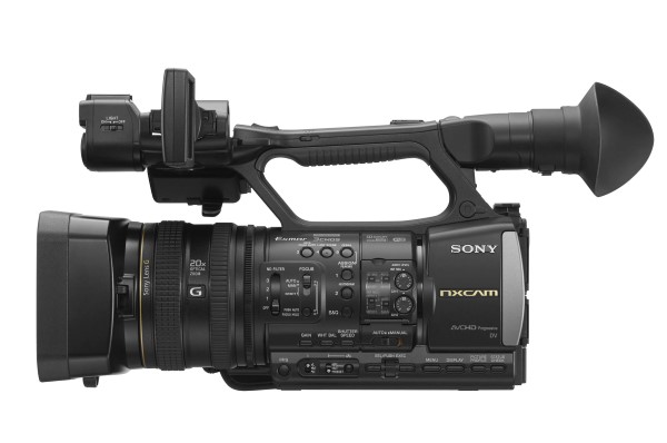 دوربین فیلم برداری سونی NXDCAM از نمای بغل