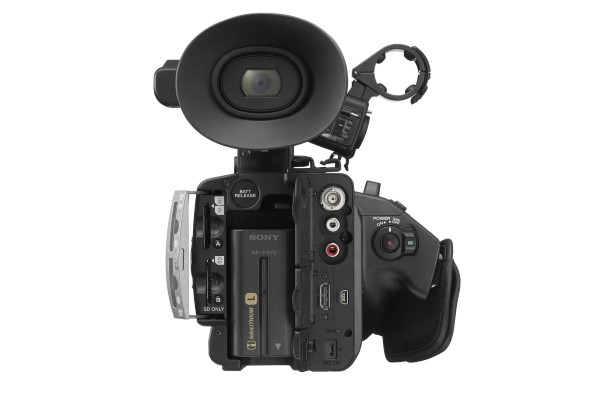 دوربین فیلم برداری سونی از نمای روبرو