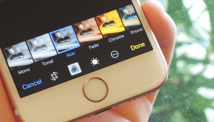 کراپ کردن عکس در آیفون