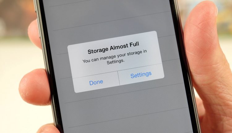 پر شدن حافظه آیفون