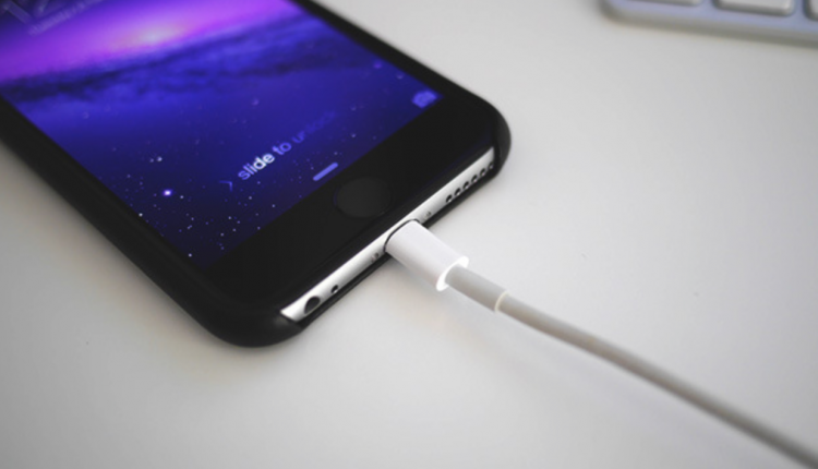 شارژ سریع آیفون