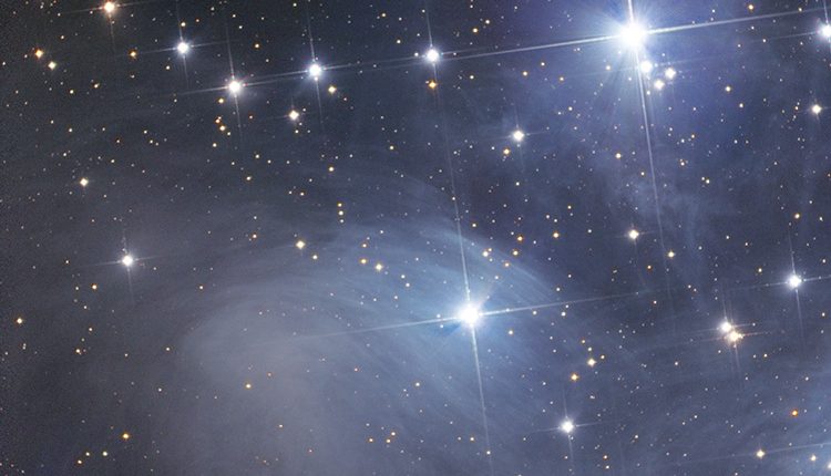 نمای نزدیک از خوشه پروین، عکس: امیرحسین ابوالفتح