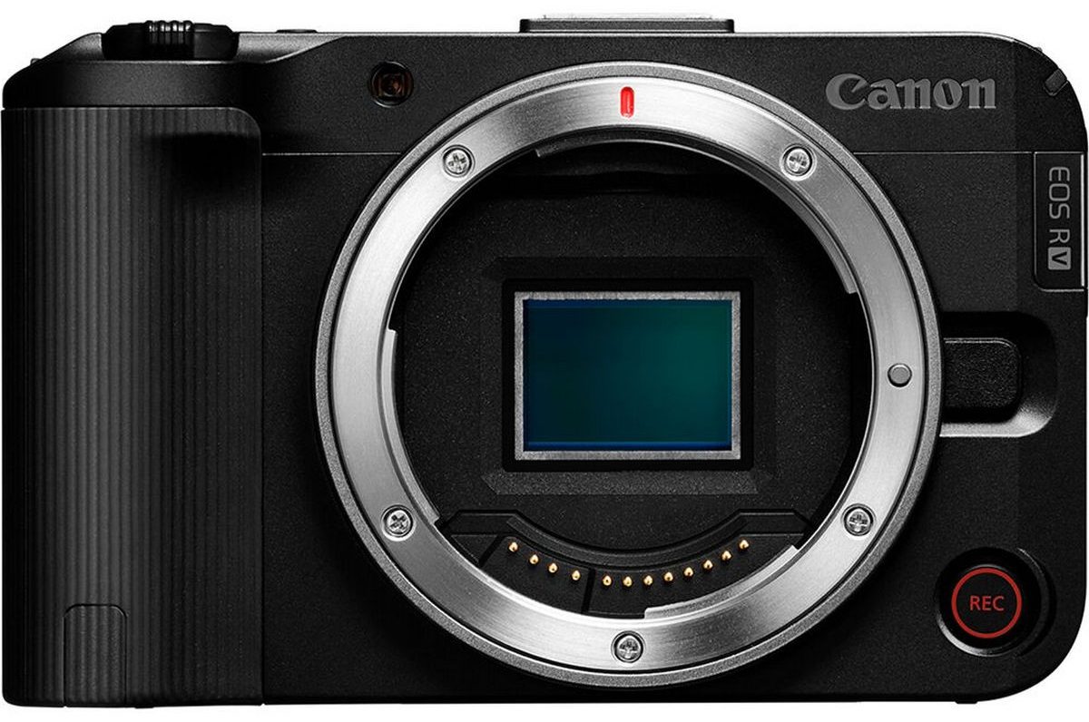 دوربین Canon EOS R50 V برای ولاگ و تولید محتوای عمودی 