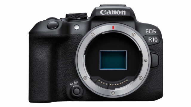 دوربین EOS R10 کانن