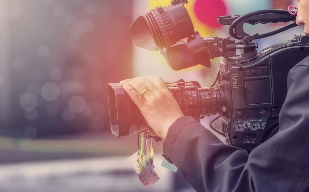 لنز و دوربین سینمایی