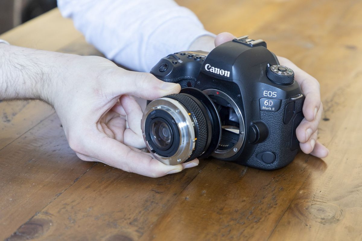 قابلیت استفاده از تمام لنزهای قدیمی به همراه حلقه‌های معکوس