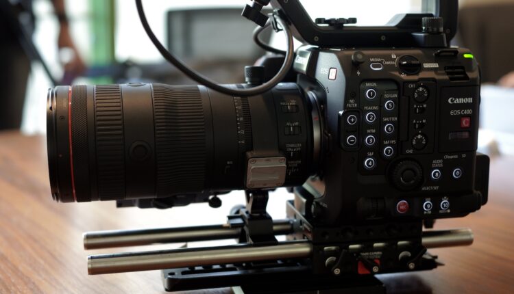 دوربین کانن C400