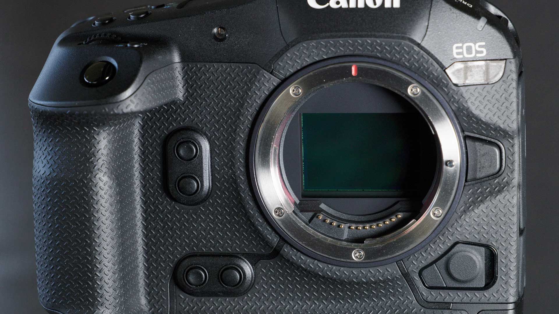 دوربین Canon EOS R1 به یک سنسور ۲۴ مگاپیکسلی