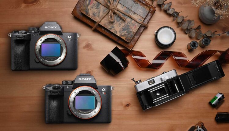 مقایسه Sony A7 IV و Sony A7R IV