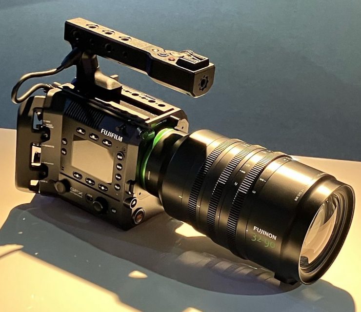 لنز Power Zoom 32-90mm T3.5